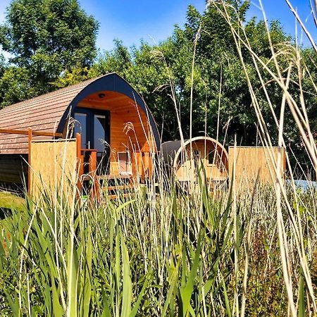 Pod Hotelkamer Aan Het Water Докьом Екстериор снимка